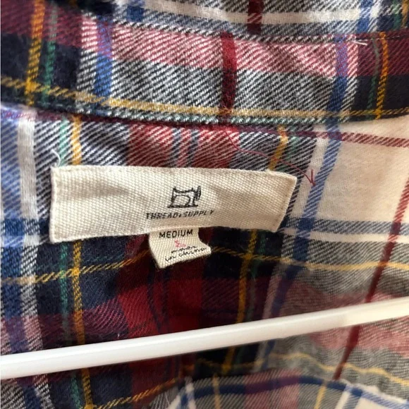 🔆BUNDLE: 2 Flannels - Picture 4 of 9